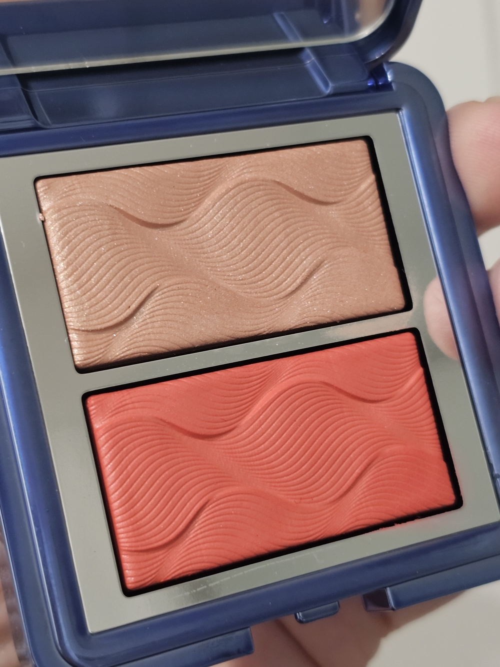 Chantecaille Dual Blush Compact in Peach and Coral